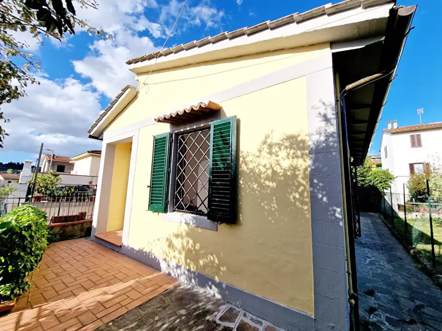 Immagine 1 di Casa indipendente in vendita  a Poggio A Caiano
