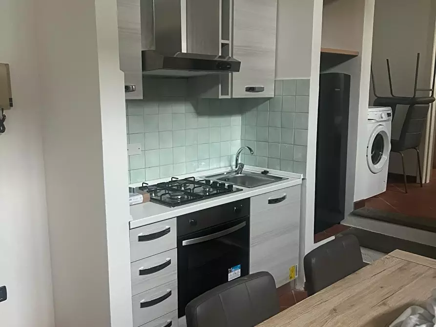 Immagine 1 di Appartamento in affitto  a Pontedera