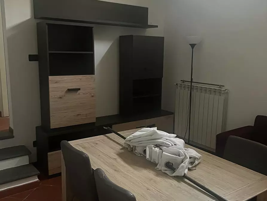 Immagine 2 di Appartamento in affitto  a Pontedera