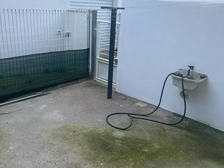 Immagine 6 di Appartamento in affitto  a Pontedera