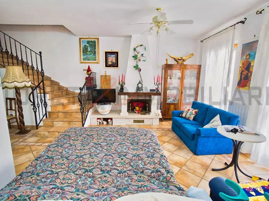 Immagine 24 di Villetta a schiera in vendita  a Suvereto