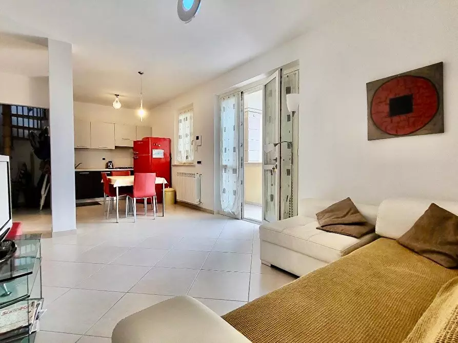 Immagine 5 di Appartamento in vendita  a Massa