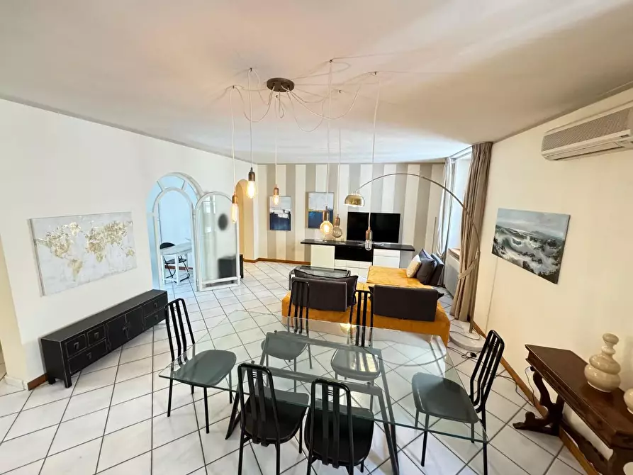 Immagine 5 di Appartamento in affitto  a Forte Dei Marmi