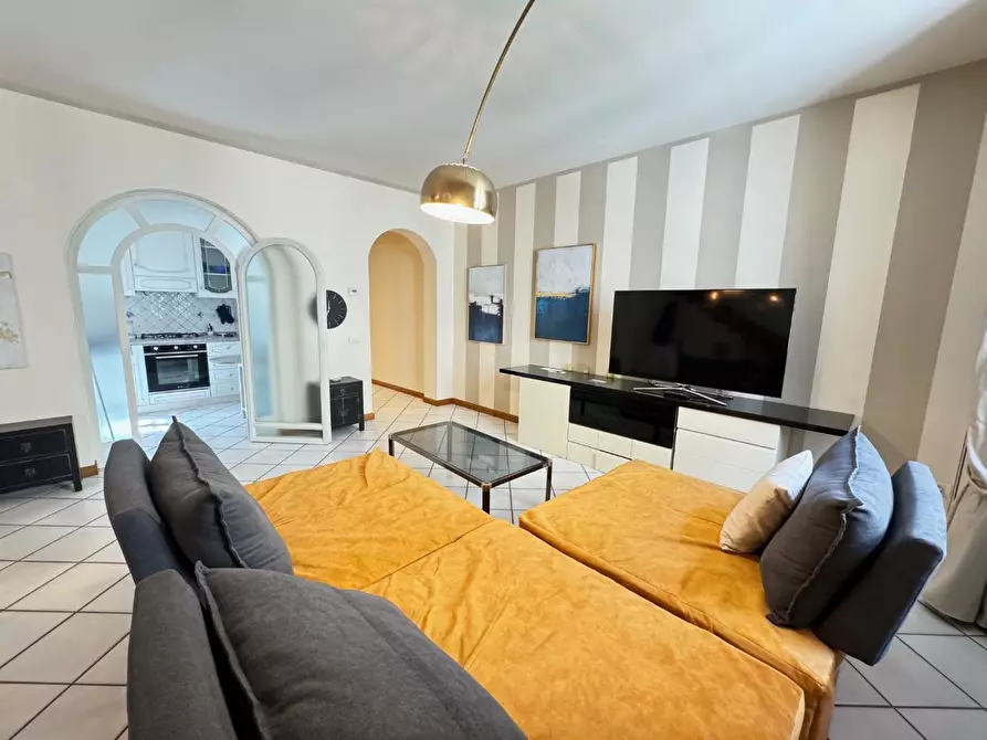 Immagine 4 di Appartamento in affitto  a Forte Dei Marmi