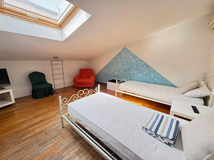 Immagine 15 di Appartamento in affitto  a Forte Dei Marmi