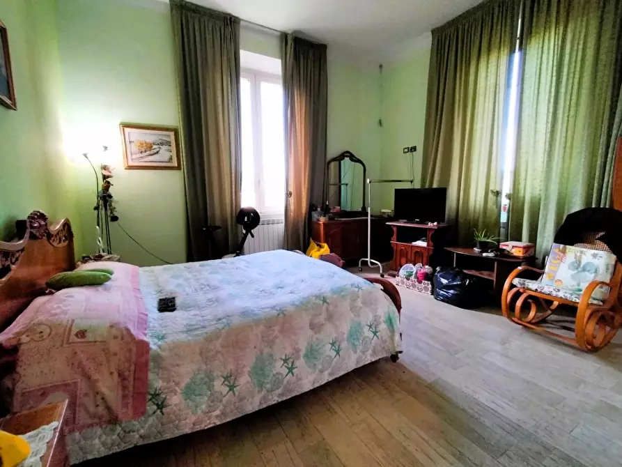 Immagine 6 di Villa in vendita  a Lucca