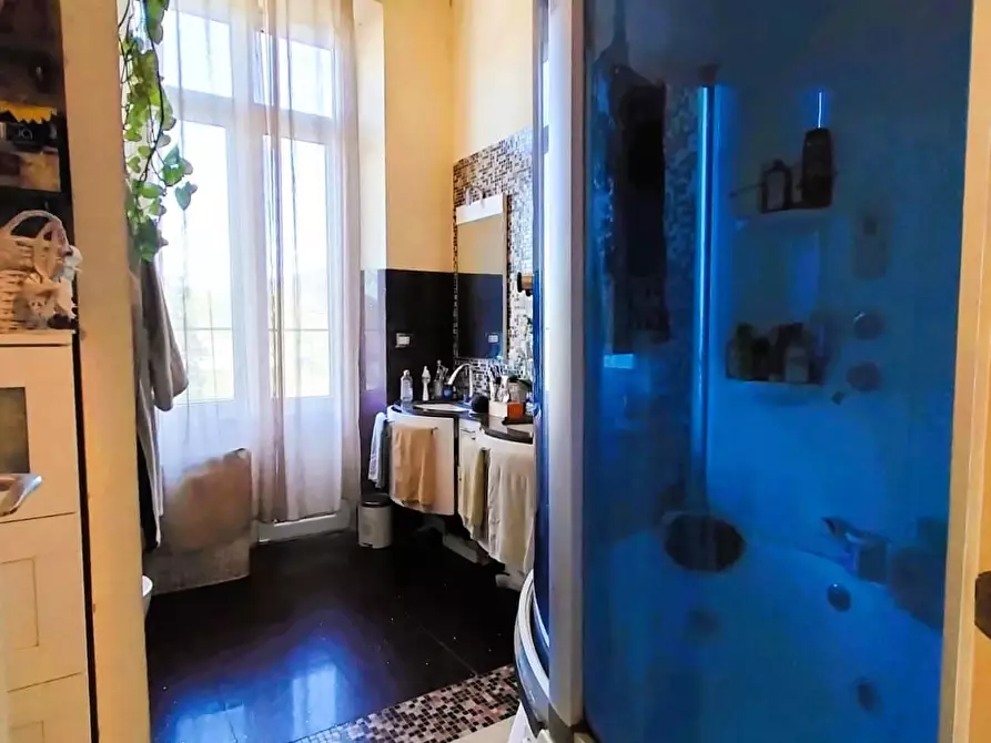 Immagine 10 di Villa in vendita  a Lucca