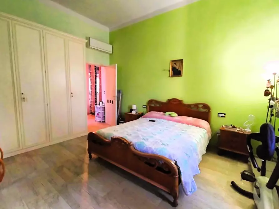 Immagine 7 di Villa in vendita  a Lucca