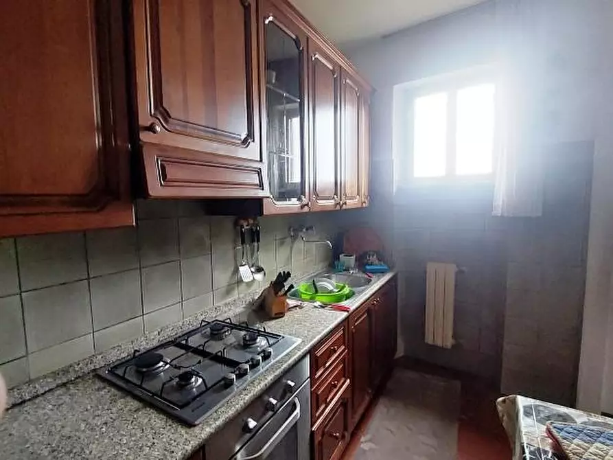 Immagine 11 di Casa indipendente in vendita  a Massa