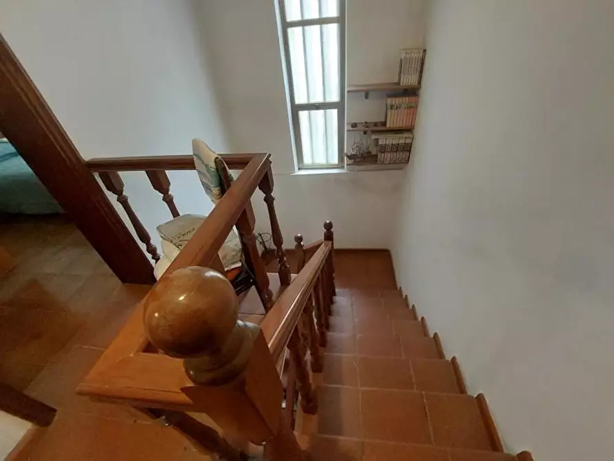 Immagine 17 di Casa indipendente in vendita  a Massa