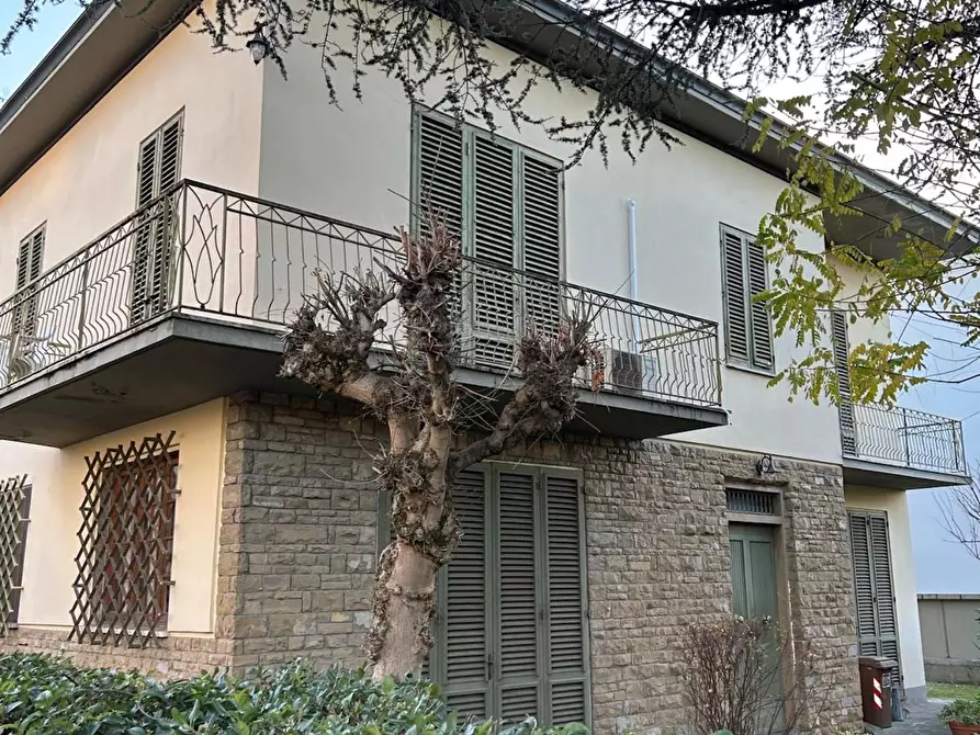 Immagine 1 di Casa indipendente in vendita  a Empoli