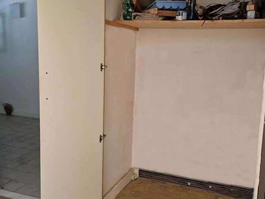 Immagine 5 di Appartamento in vendita  a Massa