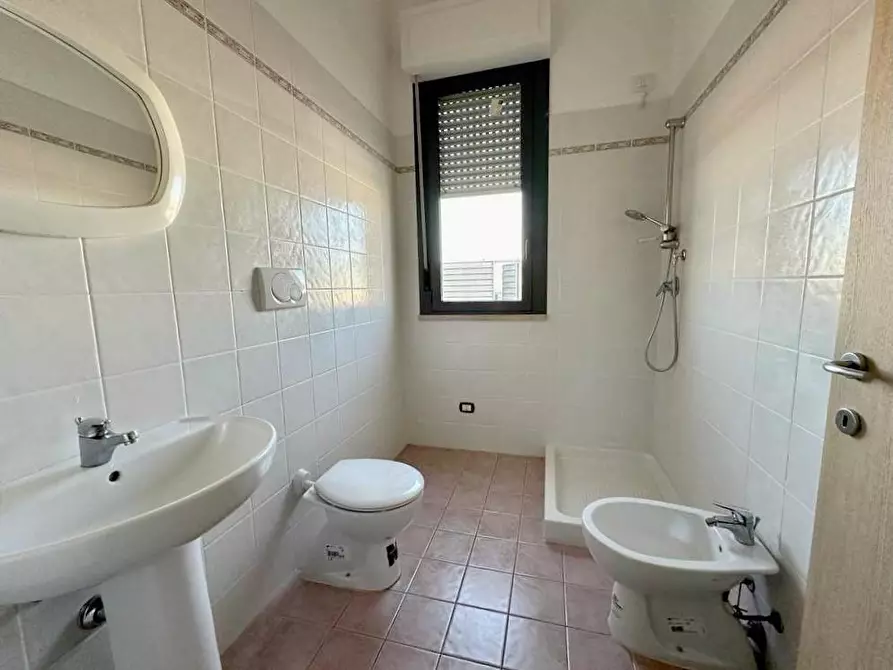 Immagine 16 di Ufficio in vendita  a Pisa