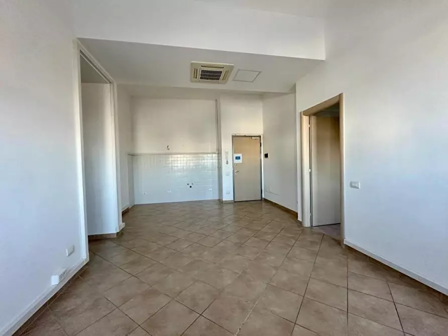 Immagine 15 di Ufficio in vendita  a Pisa