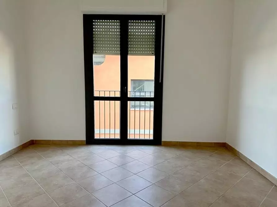 Immagine 12 di Ufficio in vendita  a Pisa