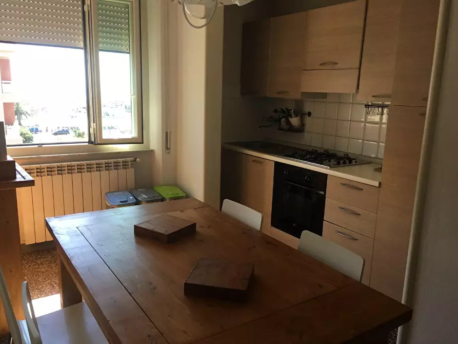 Immagine 5 di Appartamento in vendita  a Camaiore