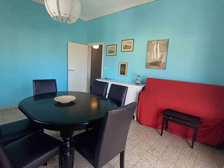 Immagine 21 di Appartamento in vendita  a Camaiore