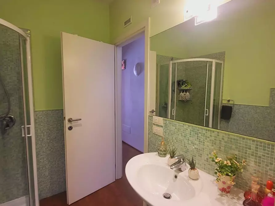 Immagine 14 di Terratetto in vendita  a Viareggio