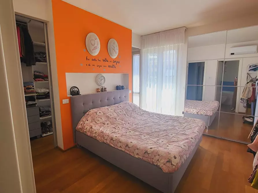 Immagine 1 di Terratetto in vendita  a Viareggio