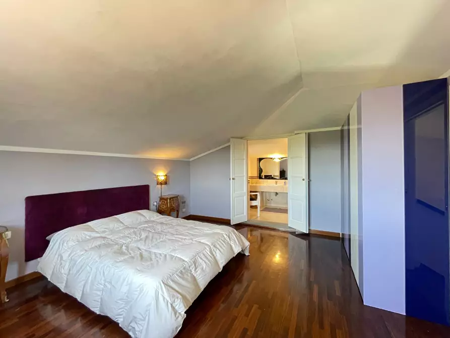 Immagine 66 di Villa in vendita  a Capraia E Limite