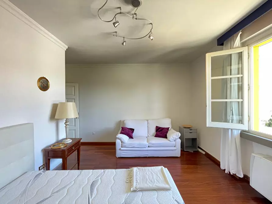 Immagine 64 di Villa in vendita  a Capraia E Limite