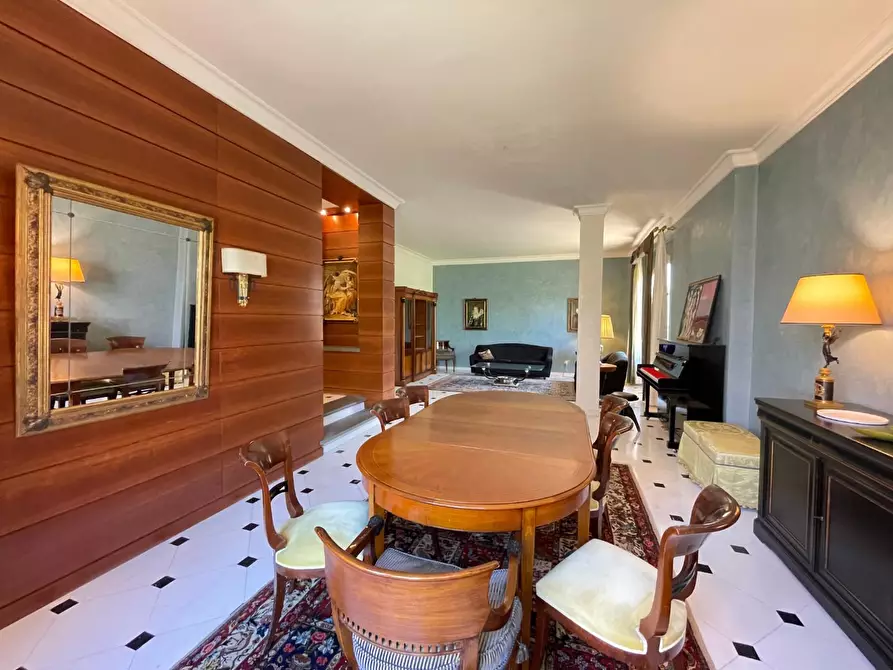 Immagine 31 di Villa in vendita  a Capraia E Limite