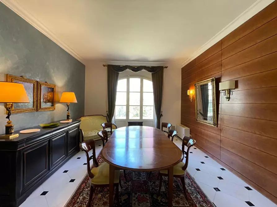 Immagine 30 di Villa in vendita  a Capraia E Limite