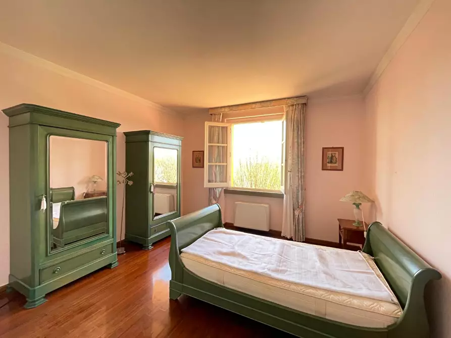 Immagine 46 di Villa in vendita  a Capraia E Limite