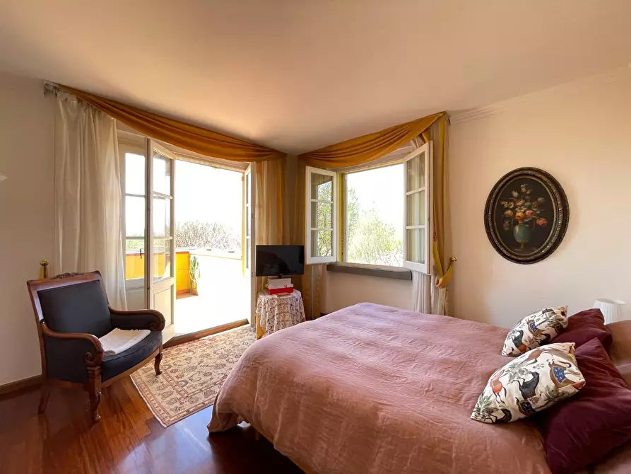 Immagine 54 di Villa in vendita  a Capraia E Limite