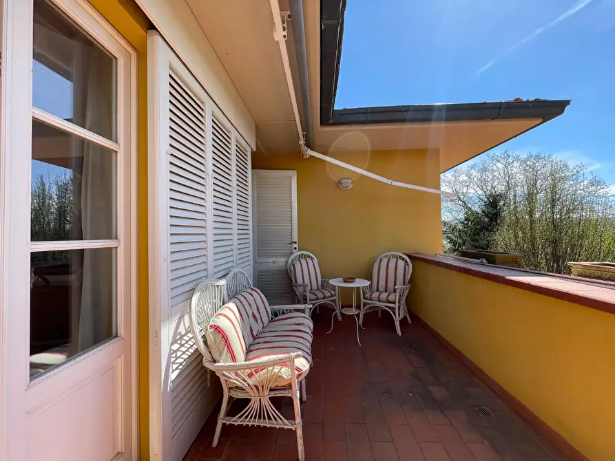 Immagine 52 di Villa in vendita  a Capraia E Limite