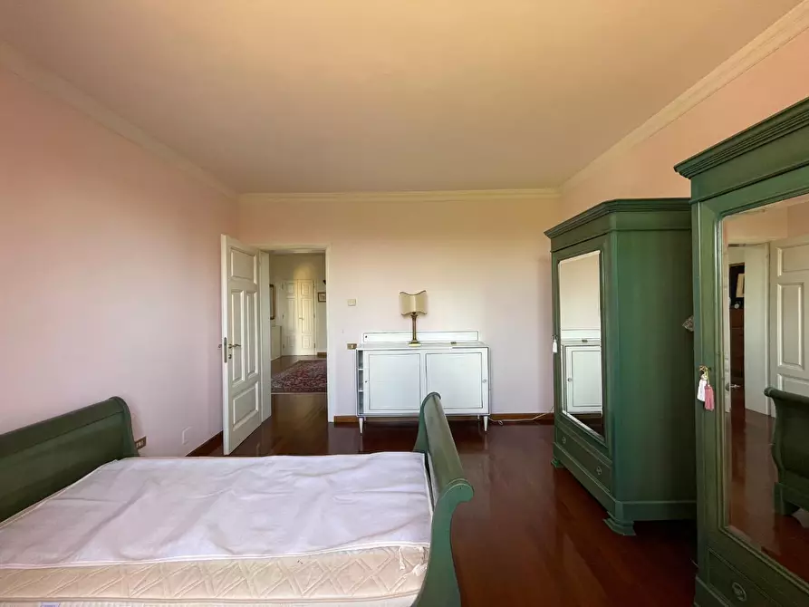 Immagine 48 di Villa in vendita  a Capraia E Limite