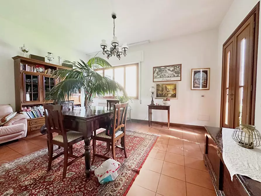 Immagine 2 di Casa bifamiliare in vendita  a Porcari