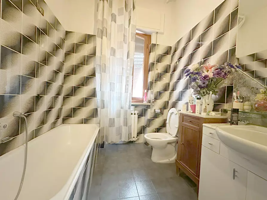 Immagine 10 di Casa bifamiliare in vendita  a Porcari