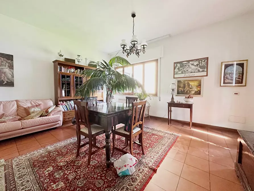 Immagine 3 di Casa bifamiliare in vendita  a Porcari