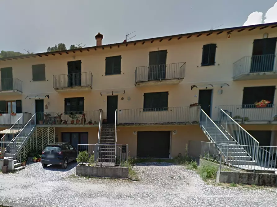 Immagine 1 di Appartamento in vendita  a Castelnuovo Di Garfagnana