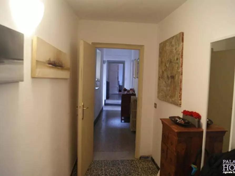 Immagine 7 di Appartamento in vendita  a Lucca