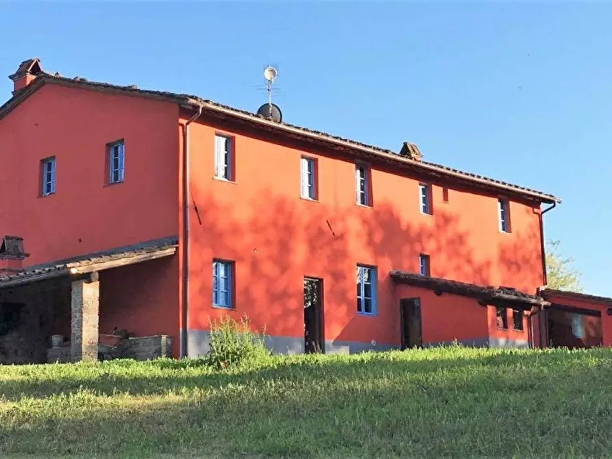 Immagine 2 di Rustico / casale in vendita  a Capannori