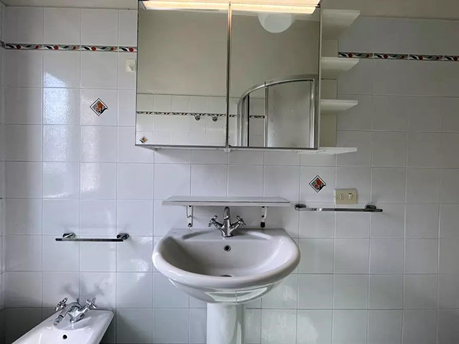 Immagine 18 di Appartamento in vendita  a Camaiore