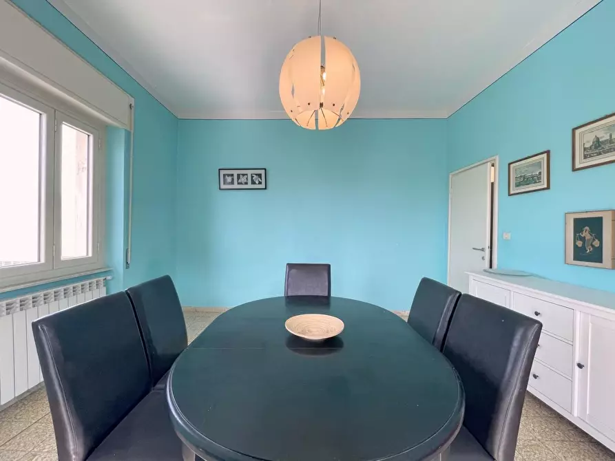 Immagine 14 di Appartamento in vendita  a Camaiore