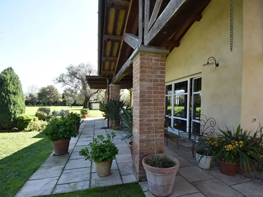 Immagine 26 di Villa in vendita  a Pietrasanta