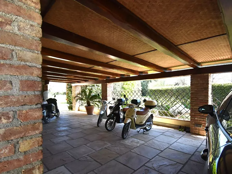 Immagine 74 di Villa in vendita  a Pietrasanta