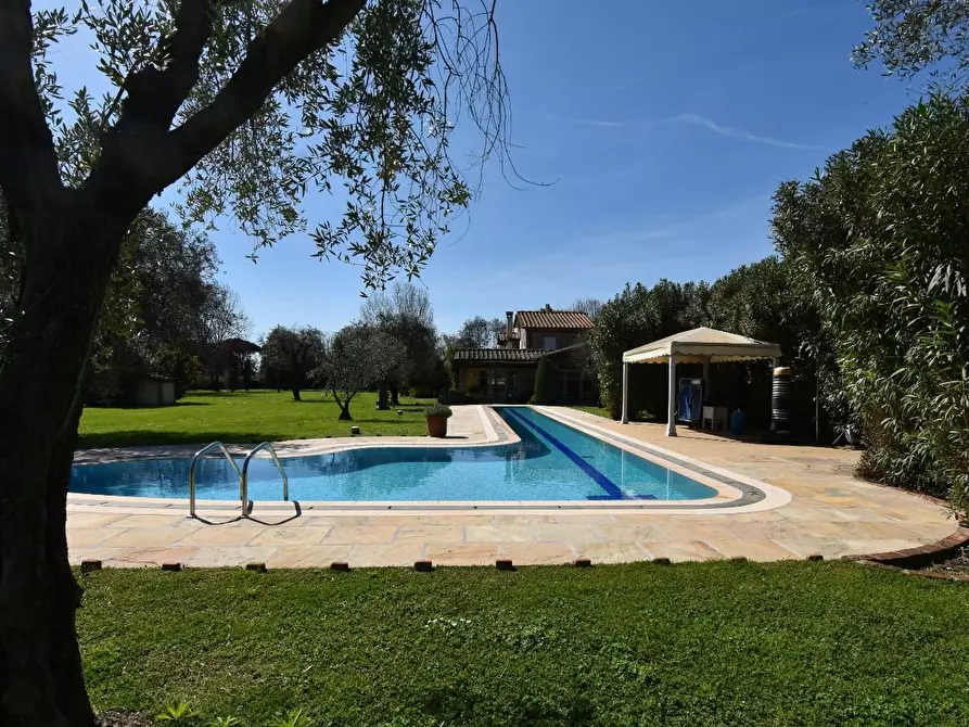 Immagine 20 di Villa in vendita  a Pietrasanta