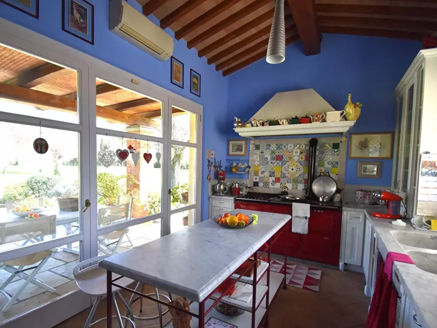 Immagine 30 di Villa in vendita  a Pietrasanta