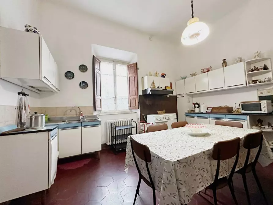 Immagine 6 di Villa in vendita  a Capannori