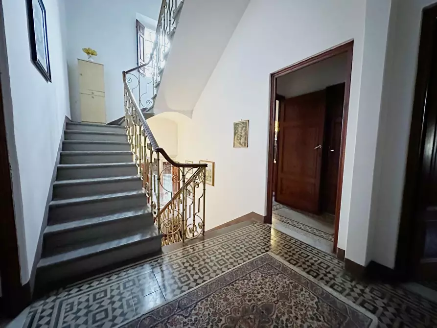 Immagine 20 di Villa in vendita  a Capannori