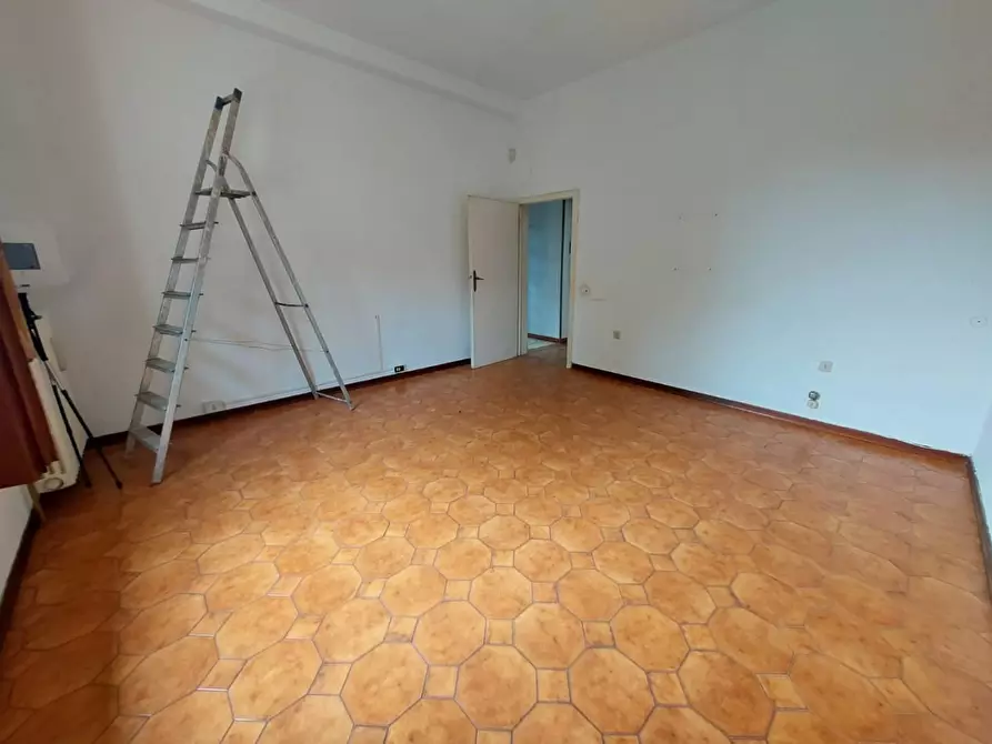 Immagine 9 di Villa in vendita  a Montopoli In Val D'arno