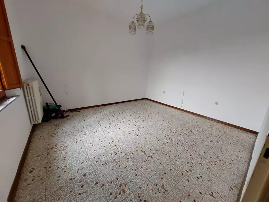 Immagine 10 di Villa in vendita  a Montopoli In Val D'arno