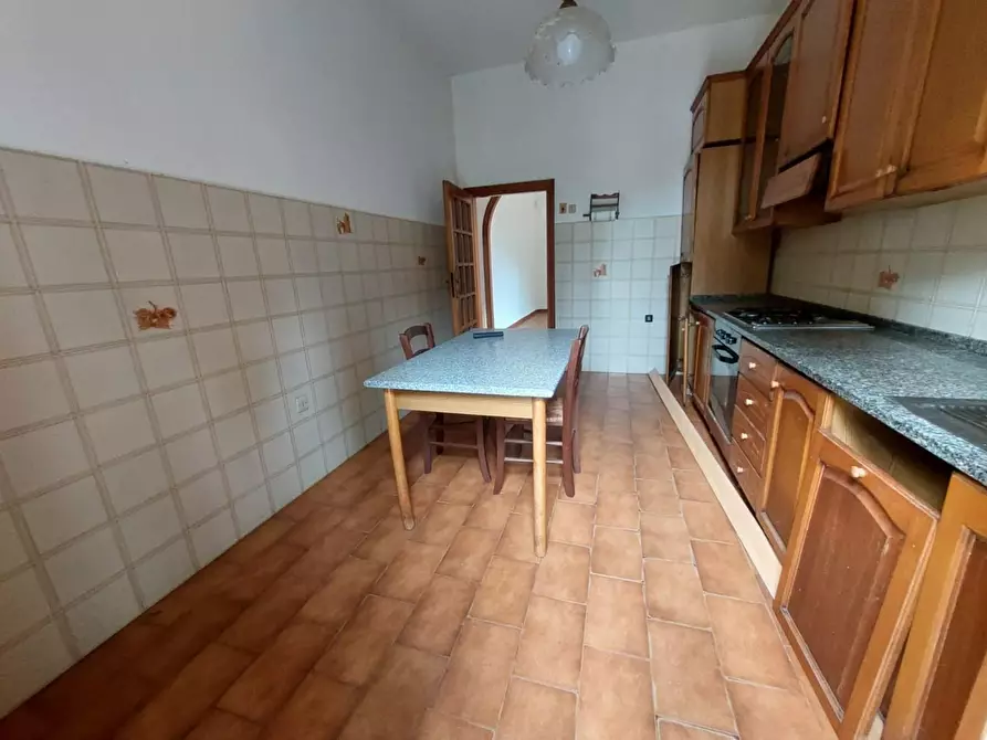 Immagine 2 di Villa in vendita  a Montopoli In Val D'arno