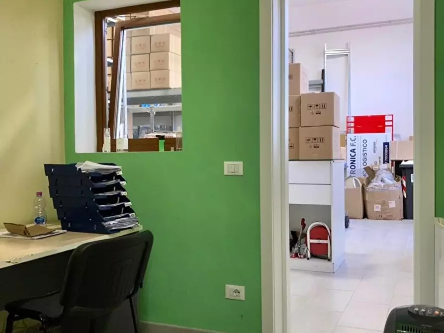 Immagine 9 di Attività artigianale in vendita  a Vicopisano