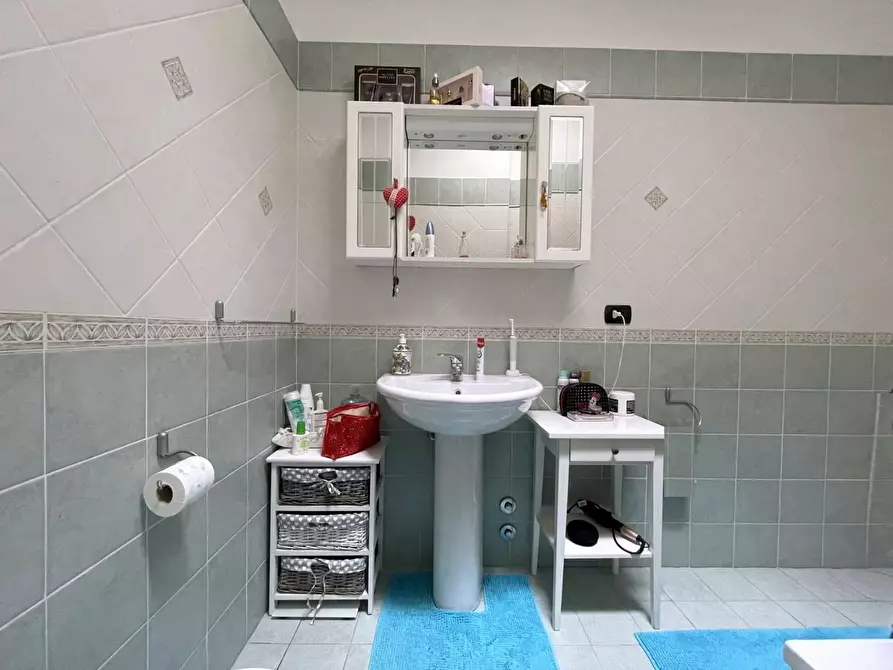 Immagine 42 di Villetta a schiera in vendita  a Camaiore